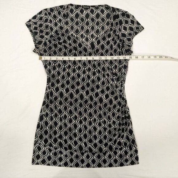 Maurices Black and‎ White Geometric Faux-Wrap Blouse, Size Medium - Picture 3 of 6